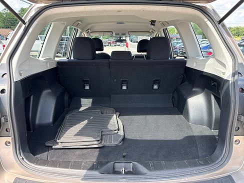 Used 2015 Subaru Forester 2.5i AWD/4WD image 45