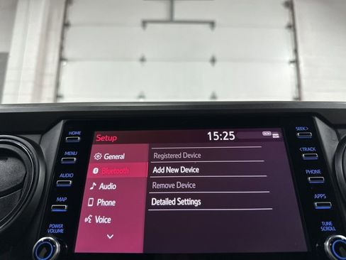 Used 2021 Toyota Tacoma TRD Off-Road w/ Technology Package image 32