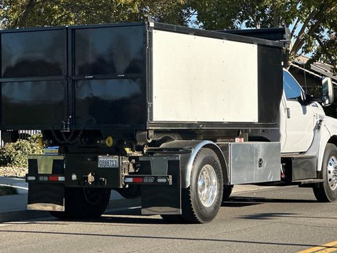 Used 2023 Ford F650 2WD Regular Cab Super Duty image 4