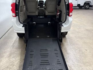 Used 2016 Dodge Grand Caravan SXT FWD video 1