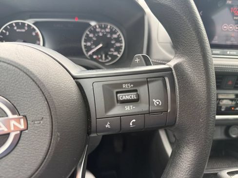 Used 2024 Nissan Rogue S AWD/4WD image 34