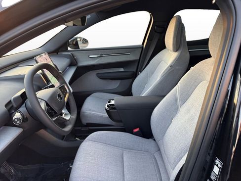 New 2025 Volvo EX30 Ultra w/ Protection Package Premier image 13