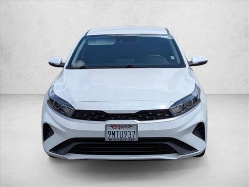 Used 2024 Kia Forte LXS w/ LXS Technology Package FWD image 2