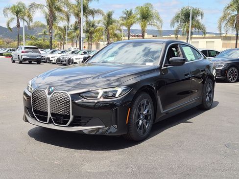 New 2026 BMW i4 eDrive40 w/ Premium Package RWD image 5