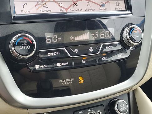 Used 2023 Nissan Murano Platinum AWD/4WD image 18