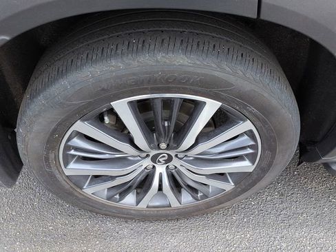 Used 2025 INFINITI QX60 Sensory w/ Vision Package AWD/4WD image 9