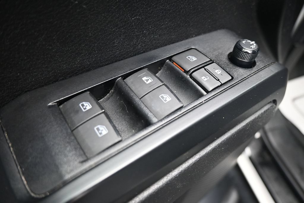 Used 2023 Toyota Tacoma SR RWD image 11