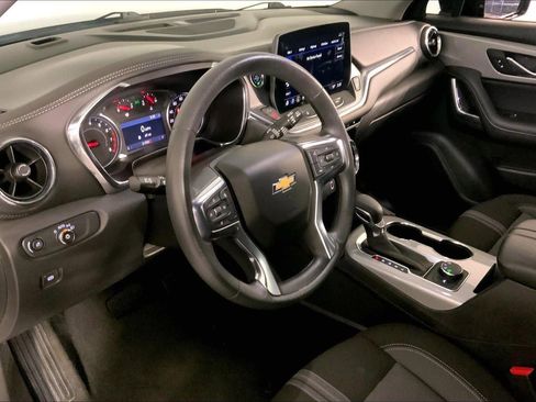 Used 2025 Chevrolet Blazer LT AWD/4WD image 14