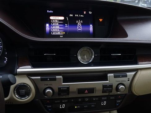Used 2018 Lexus ES 350 w/ Premier Package FWD image 33