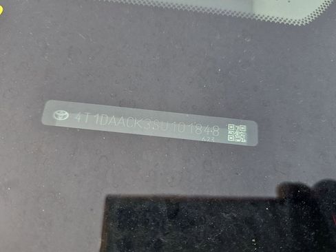 Used 2025 Toyota Camry LE image 10