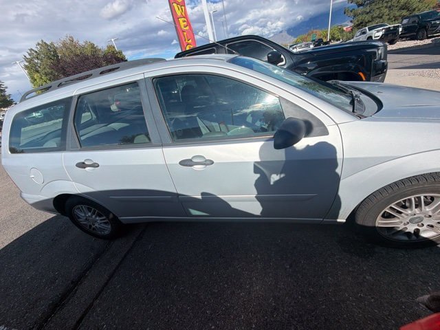 Used 2003 Ford Focus SE FWD image 4