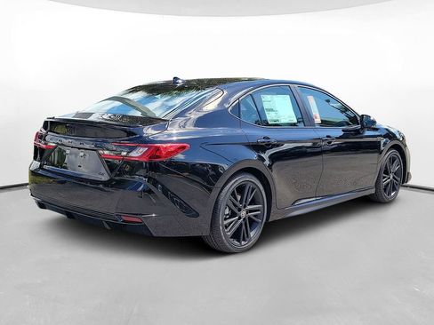 New 2026 Toyota Camry Hybrid FWD image 4