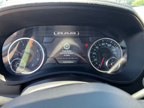 Used 2024 RAM 2500 Laramie AWD/4WD image 7