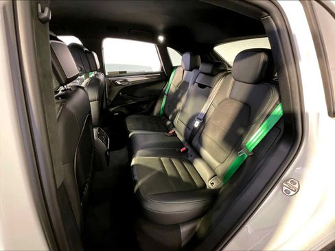 Certified 2022 Porsche Macan GTS AWD/4WD image 24