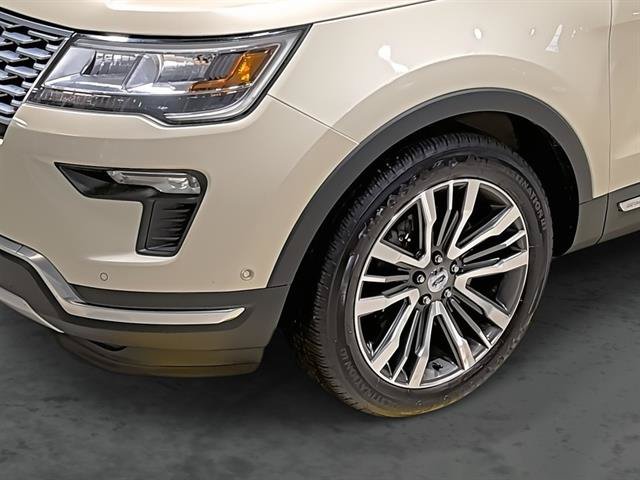 Used 2018 Ford Explorer Platinum AWD/4WD image 9