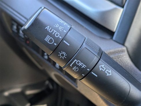 Used 2018 Honda Odyssey Touring image 32