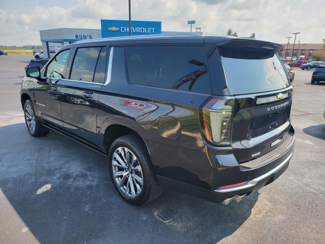 Used 2025 Chevrolet Suburban High Country AWD/4WD image 22