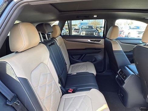 New 2026 Volkswagen Atlas Cross Sport SE image 10