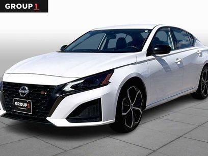 Used 2024 Nissan Altima 2.5 SR