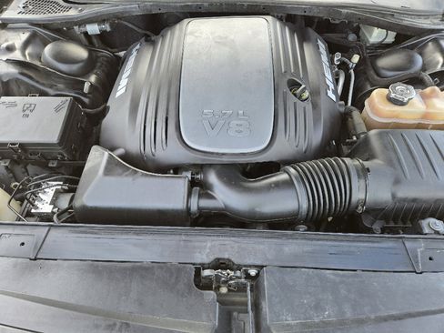 Used 2016 Dodge Challenger R/T image 30