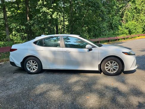 Used 2025 Toyota Camry LE w/ Convenience Package AWD/4WD image 2