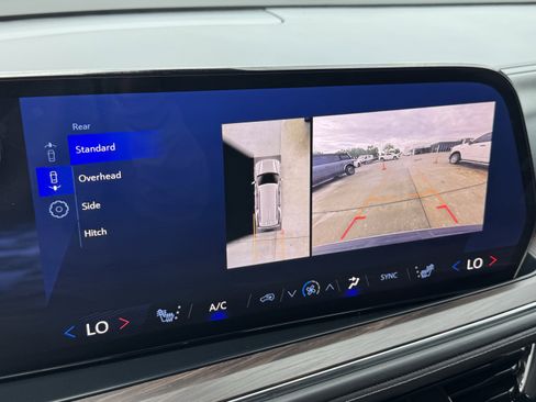 Used 2025 Chevrolet Tahoe Z71 image 19