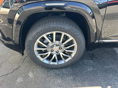 New 2026 GMC Terrain Denali w/ LPO, Black Badging Package image 25