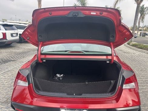 New 2025 Hyundai Elantra SEL image 27