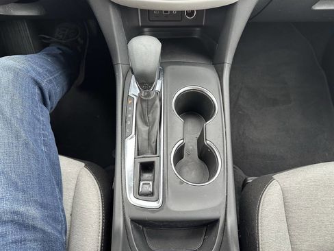 Used 2024 Chevrolet Equinox LS w/ LS Convenience Package image 18