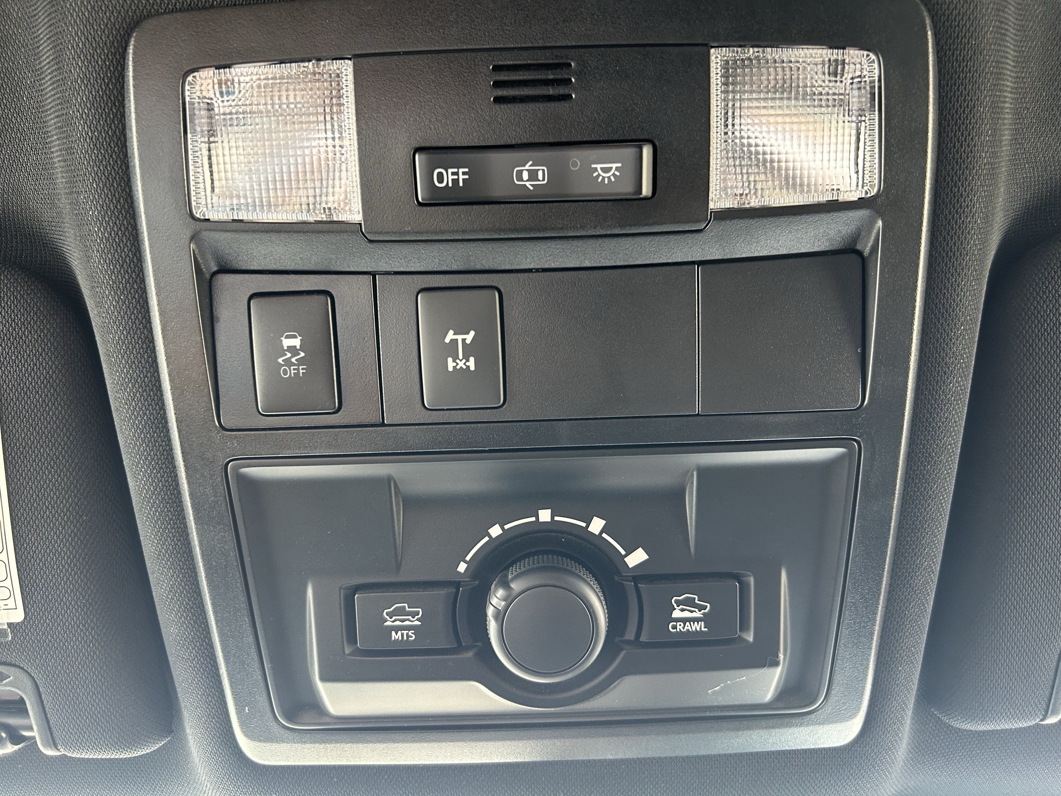 Certified 2018 Toyota Tacoma TRD Off-Road AWD/4WD image 23