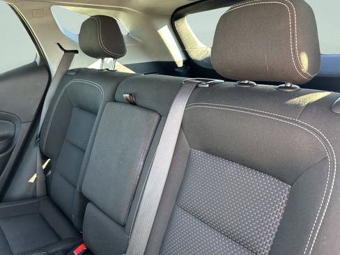 Used 2024 GMC Terrain SLE image 15