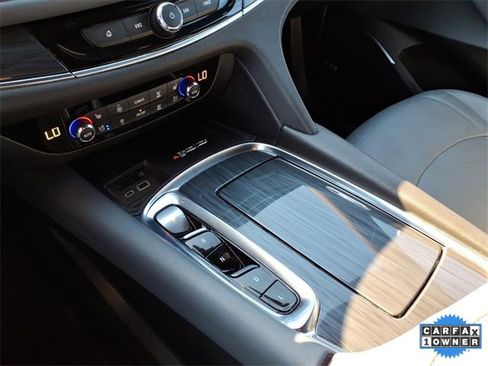 Used 2024 Buick Enclave Premium image 13