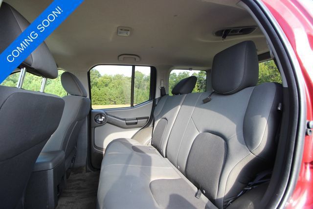 Used 2015 Nissan Xterra S RWD image 3