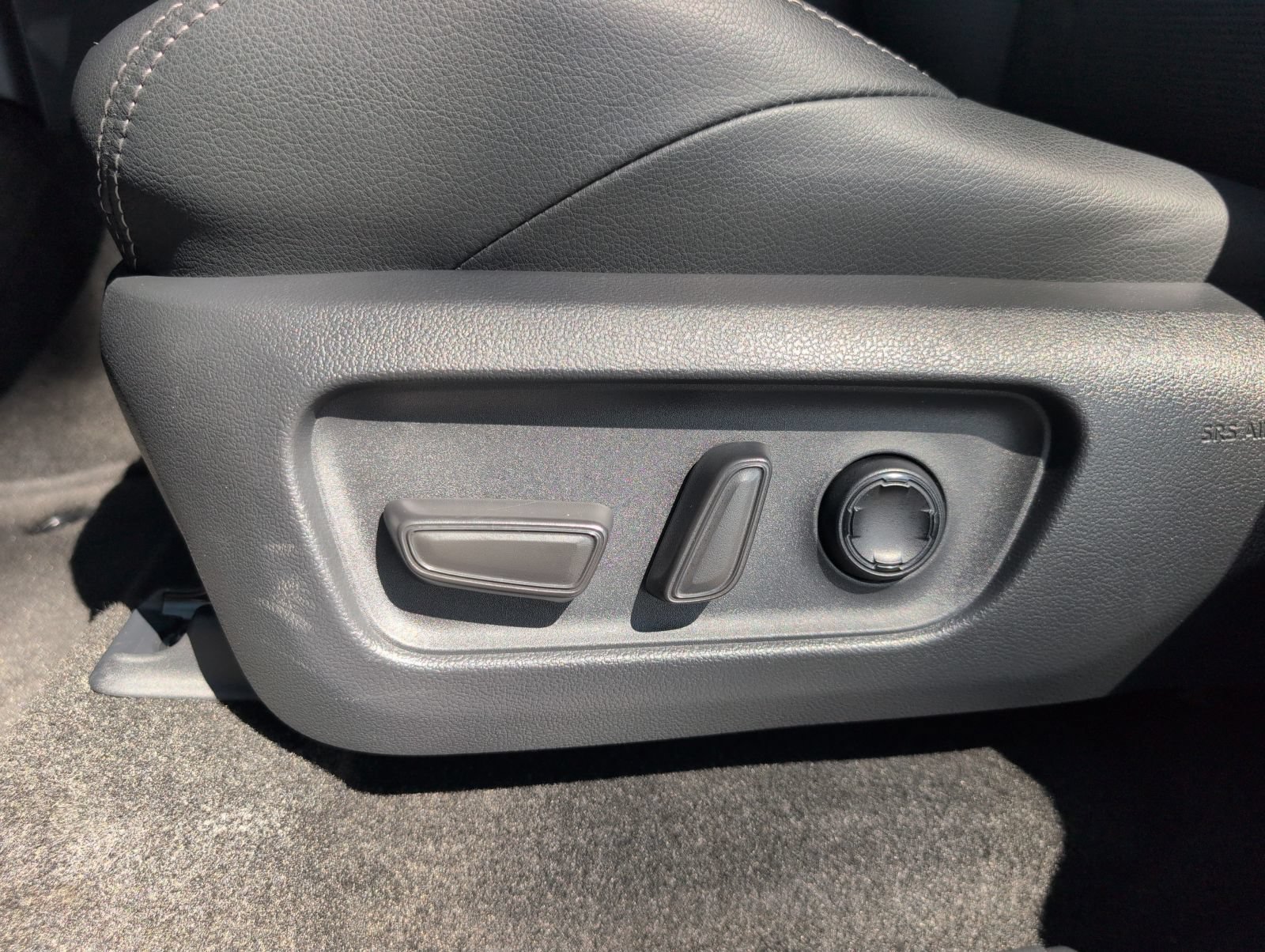 Used 2026 Toyota 4Runner Limited AWD/4WD image 7