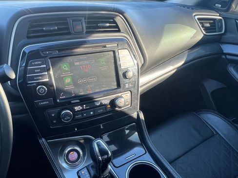 Used 2019 Nissan Maxima Platinum w/ Illumination Package image 18
