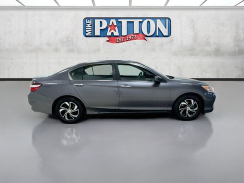 Used 2016 Honda Accord LX image 8