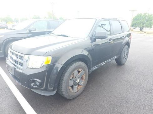 Used 2012 Ford Escape XLS FWD image 1