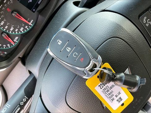 Used 2021 Chevrolet Trax LT w/ Sport Edition image 33