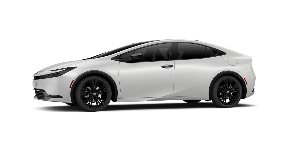 New 2027 Toyota Prius FWD image 3