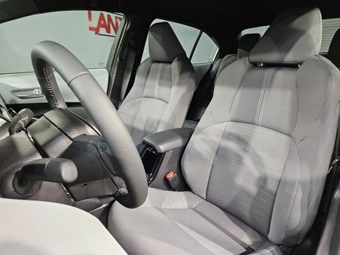 Certified 2025 Toyota Corolla SE FWD image 23