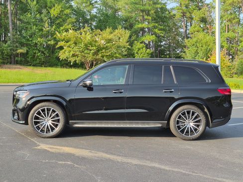 Certified 2024 Mercedes-Benz GLS 450 4MATIC image 7