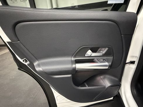 Used 2023 Mercedes-Benz GLA 250 4MATIC image 38