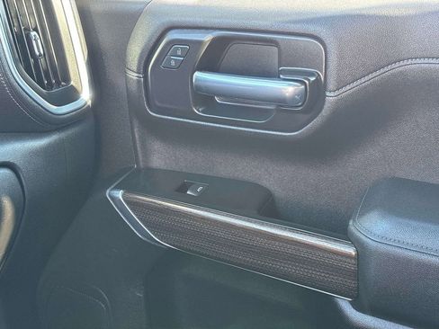 Used 2020 Chevrolet Silverado 1500 LT Trail Boss w/ Convenience Package image 16