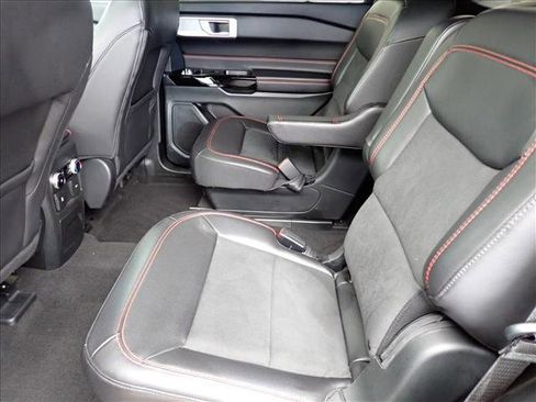 Certified 2023 Ford Explorer ST-Line w/ Class IV Trailer Tow Package image 10