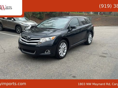 Used 2013 Toyota Venza LE w/ LE Convenience Pkg FWD image 1