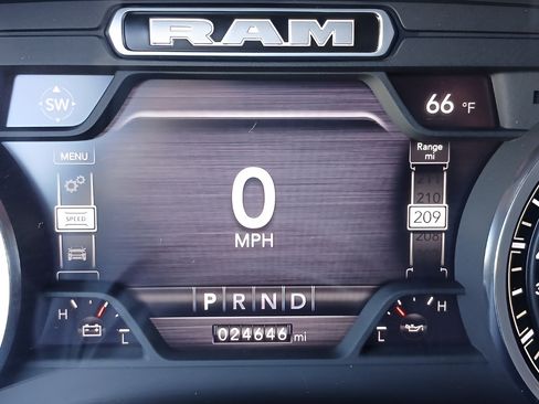 Used 2023 RAM 1500 Big Horn AWD/4WD image 14