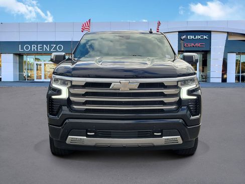 Used 2023 Chevrolet Silverado 1500 High Country w/ Technology Package image 2