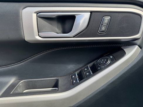 Used 2024 Ford Explorer XLT w/ Equipment Group 202A image 23