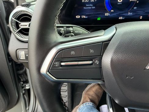 Used 2024 Chevrolet Blazer EV LT image 21