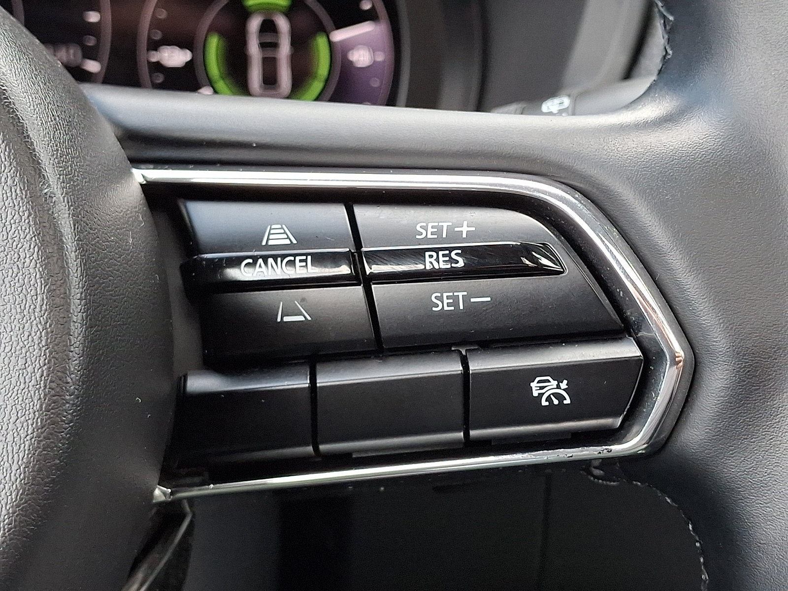 Certified 2024 MAZDA CX-90 Plug-In Hybrid w/ Premium Pkg AWD/4WD image 28